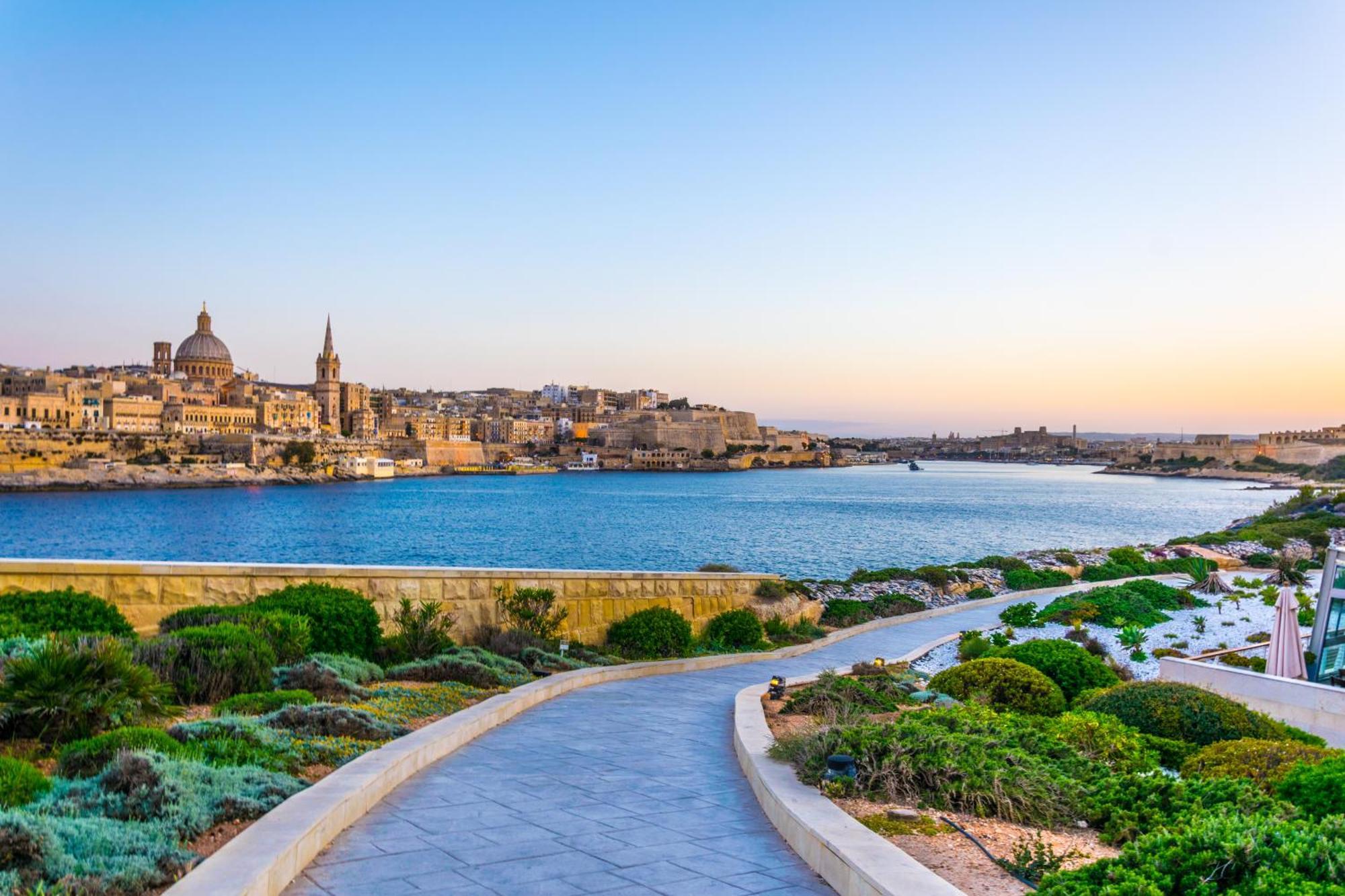 Apartamento La88 Bayview Penthouse With Jacuzzi Sliema Exterior foto