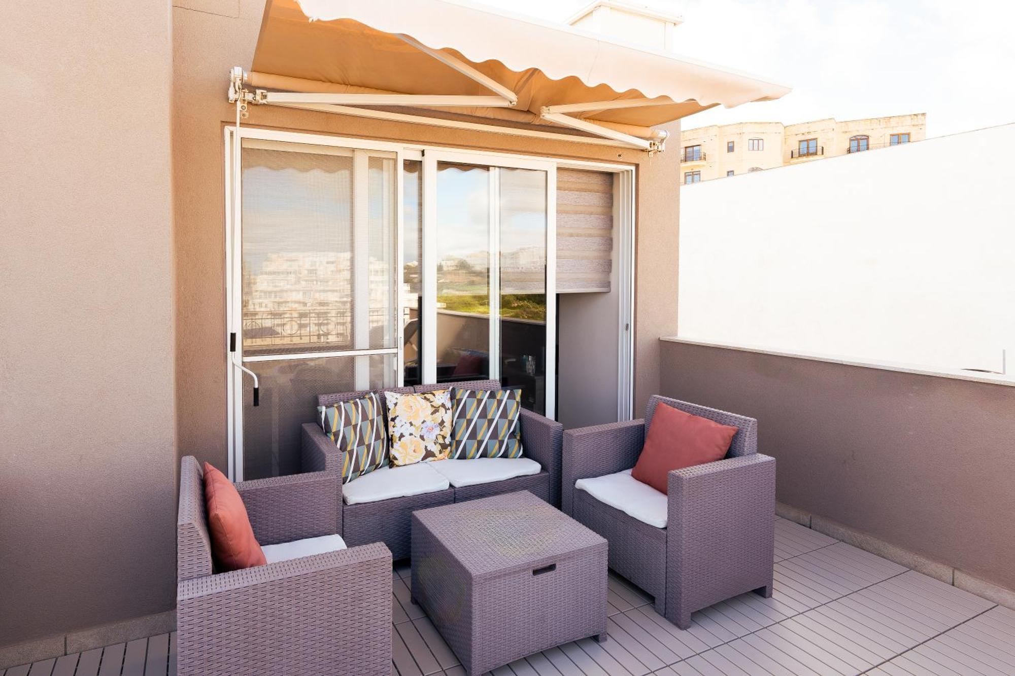 Apartamento La88 Bayview Penthouse With Jacuzzi Sliema Exterior foto