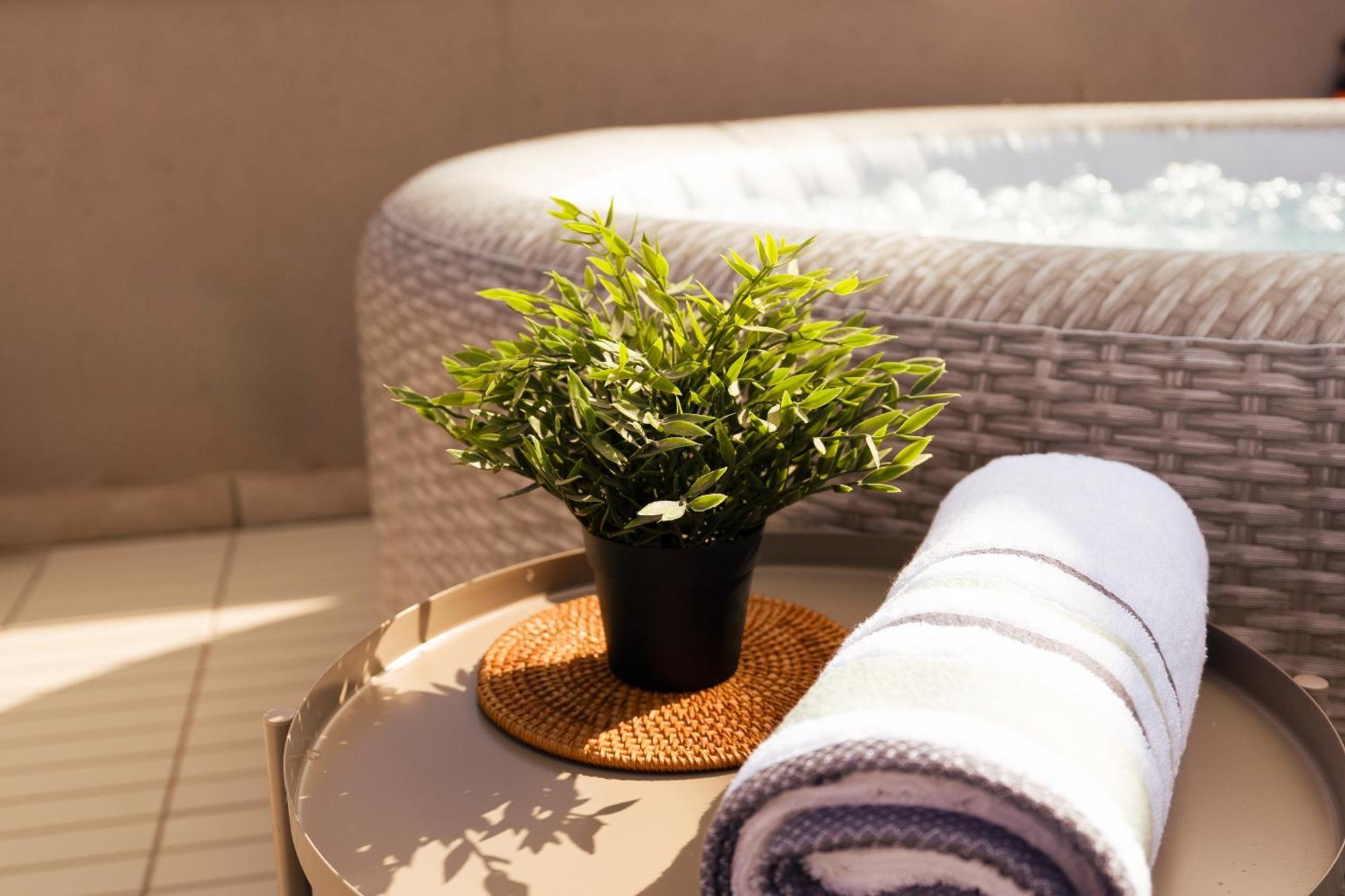 Apartamento La88 Bayview Penthouse With Jacuzzi Sliema Exterior foto